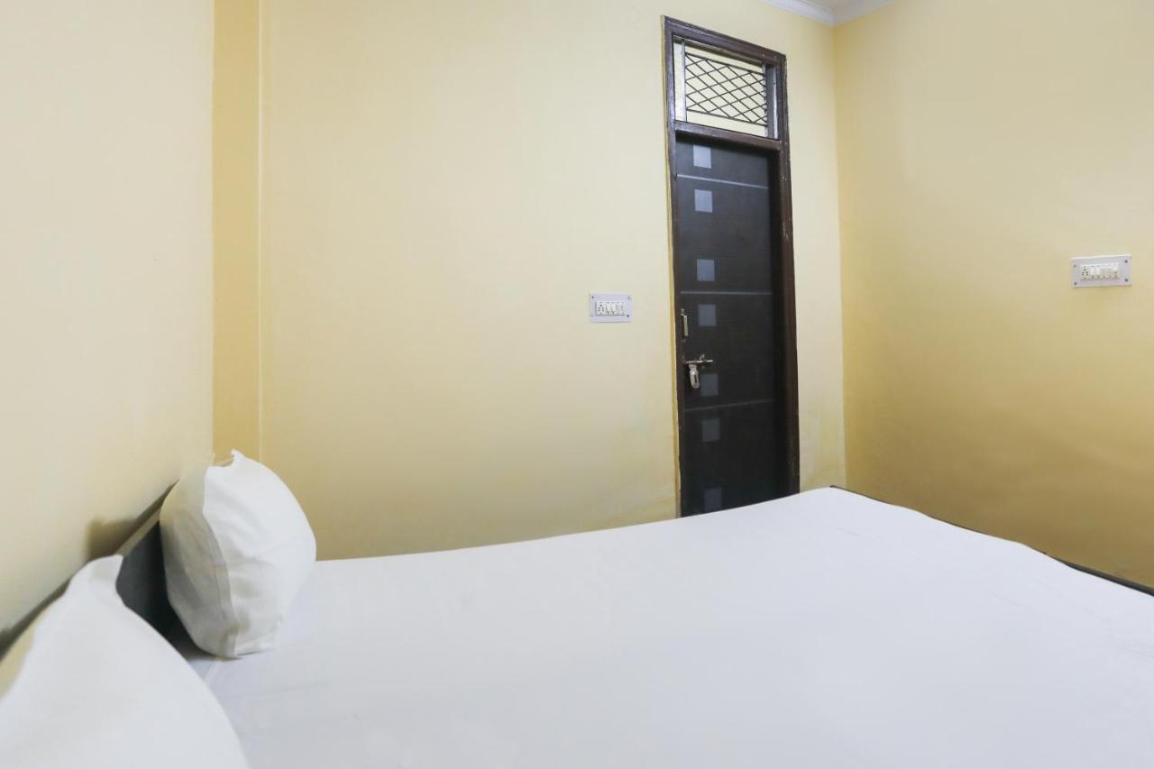 Spot On 61003 Kailash Dham Noida Exteriör bild